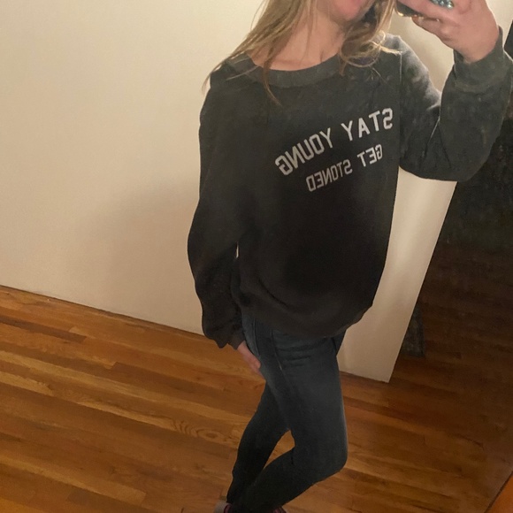 HTF Saturday School “Stay Young Get Stoned’” Graphic Print Sweatshirt Gray Sz S - Picture 13 of 15